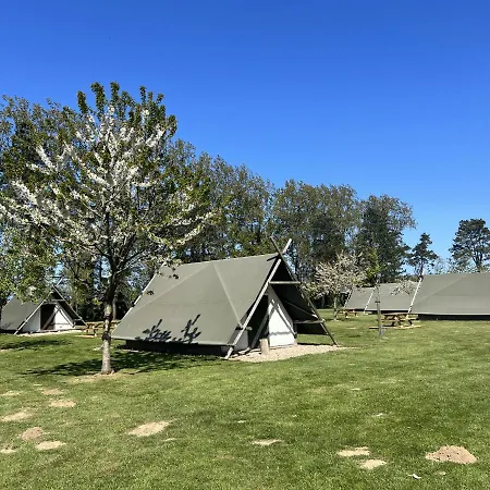 Hebergements Insolites - Etretat Aventure Bed & Breakfast