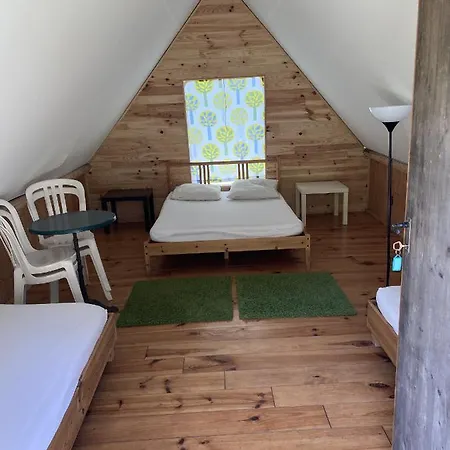 Bed & Breakfast Hebergements Insolites - Etretat Aventure Les Loges (Seine-Maritime)