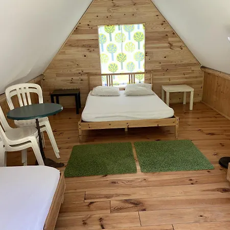 Hebergements Insolites - Etretat Aventure Bed & Breakfast